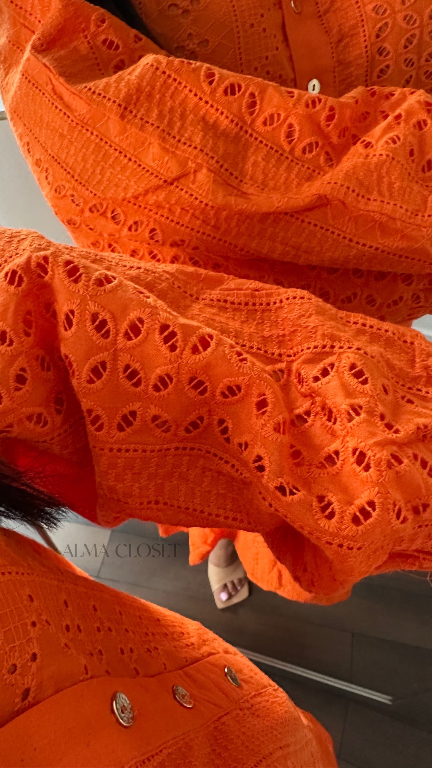 Robe brodée 100% coton avec boutons dorés JULIE | Orange